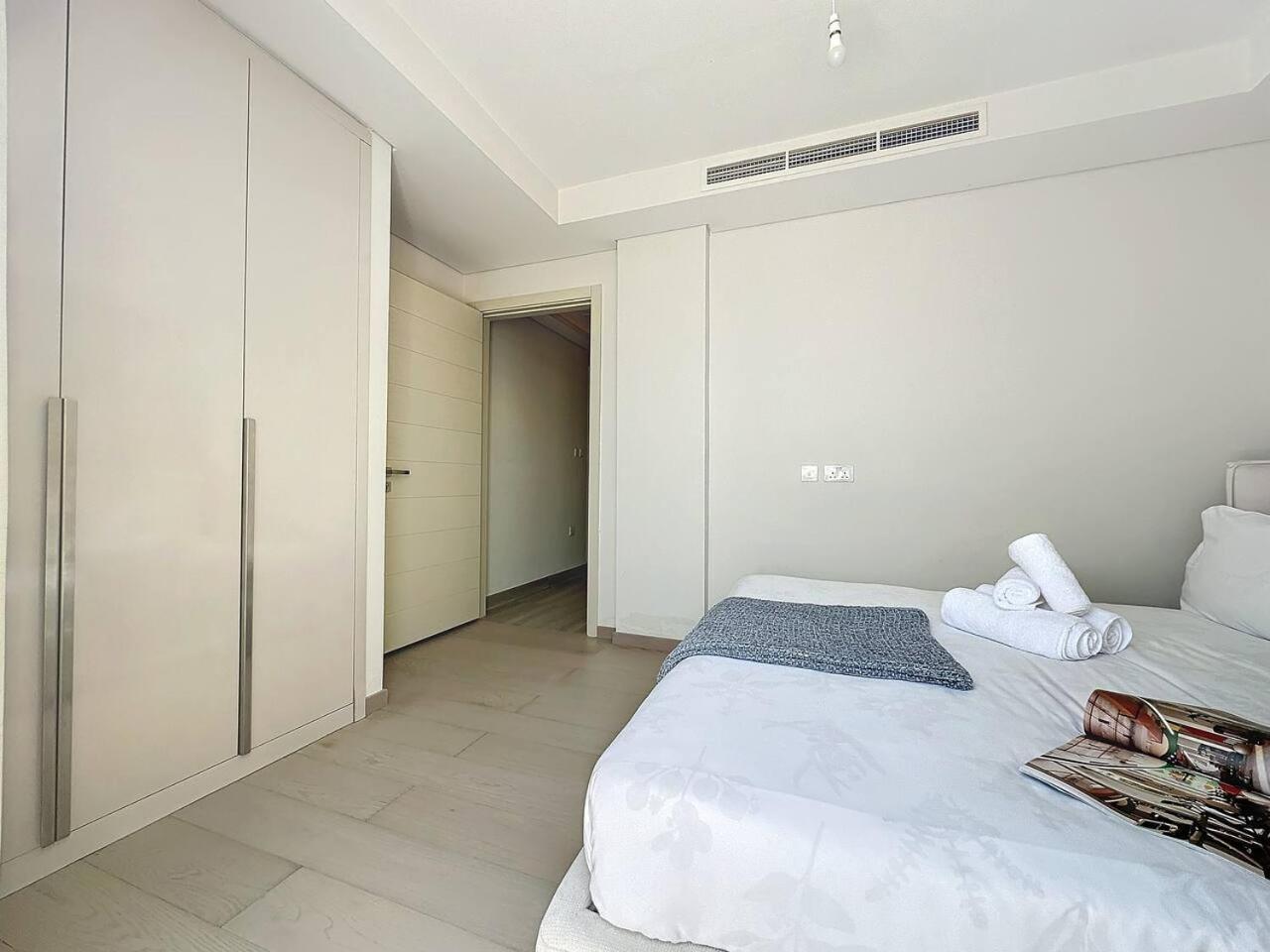 Key View - Aquilegia Villa, Damac Hills Dubái Exterior foto